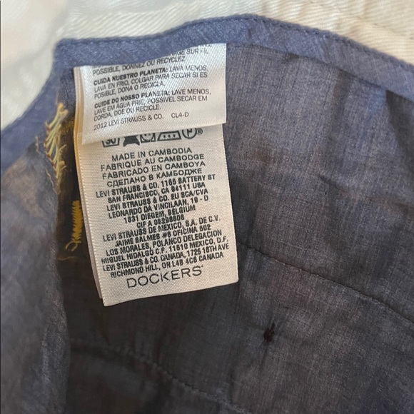 Dockers Sunny Yellow Field Khaki Cotton Pants..Size 32w/ 30L - Picture 5 of 5